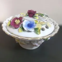 Josephian China 花透かし蓋付小物入れ ジョセフアンチャイナ - メルカリ