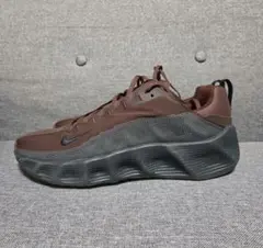 Nike　エーヴァローバー新品　27.5