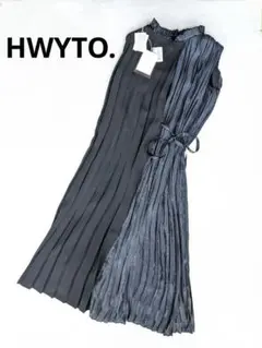 新品未使用 HWYTO. プリーツ ハイネック ロング ワンピース Sのサムネイル