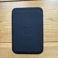 MagSafe対応iPhoneファインウーブンウォレット – ブラック