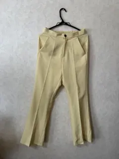 カットジョーゼットセンタープレスフレアスラックスパンツ イエロー Mサイズ