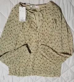 新品未使用　MOUSSY 長袖ブラウス