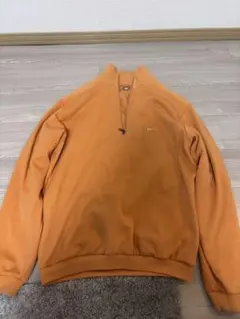 Nike オレンジ ハーフジップ トレーナー