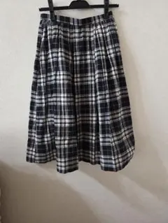 BRAIDS&BEYOND 膝下フレアースカート黒白チェック　日本製　綿混