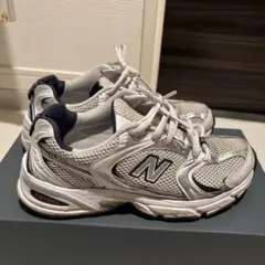 New Balance 530 グレー/ホワイト スニーカー