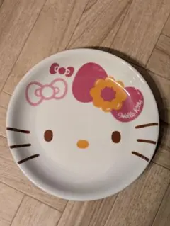 ハローキティ　ミスド　お皿