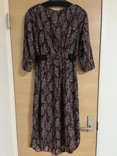 バーガンディ ペイズリー柄 ロングワンピース