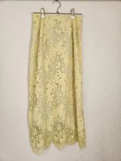 Spick&Span 淡い黄色の花柄レースタイトスカート