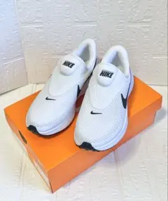 新品 NIKE ナイキ レボリューション8 イージーオン 25cm