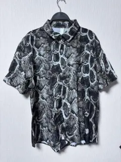 ヘビ柄 蛇柄半袖シャツ サイズＬ