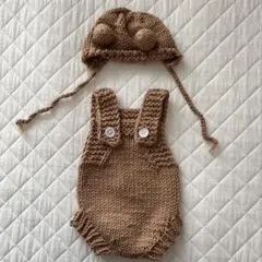 ニューボーンフォト　ニットロンパースと帽子 セット　くま