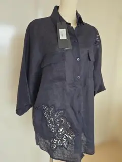 【マリリン】CADUNE　26ss ラッフルブラウス リネン混 ネイビー マリリン様専用】CADUNE 26ss ラッフルブラウス リネン混 ネイビー