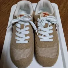 Item thumbnail for item 3d7de99c-bfa2-4372-a54e-080bc1c3776d