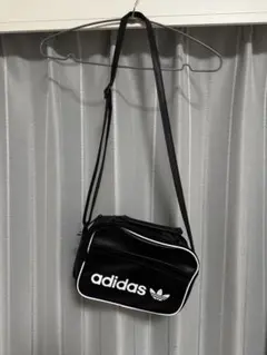 adidas ショルダーバッグ 値下げしました