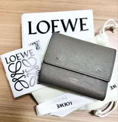 CELINE 三つ折り財布 グレーのサムネイル