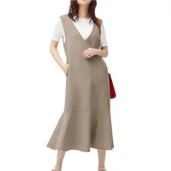 GU ベージュ キャミワンピース ノースリーブ 膝丈のサムネイル