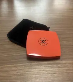 CHANEL オレンジ コンパクトミラー ポーチ付き