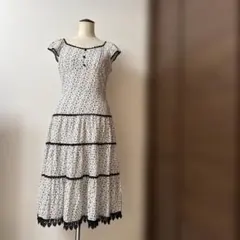 [美品]ハーモニカ　ワンピース　ノースリーブ　花柄　フレア　レース　コットンのサムネイル
