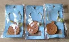 ディズニー　ミッキー、ミニー、ドナルドキーホルダー クリアパーツチャーム付き