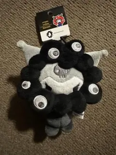 クロミ　ブラック　カラビナ　サンリオミャクミャクぬいぐるみ