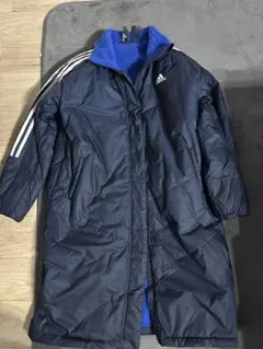 adidasダウンコートのサムネイル