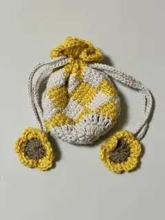 ハンドメイド かぎ編み チェック柄 巾着 ポーチ 花モチーフ付き