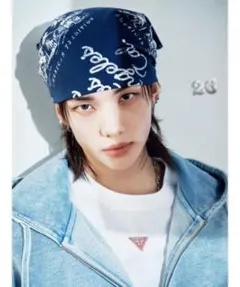 Stray Kids スキズ ヒョンジン着用 GUESS バンダナ 韓国限定品 韓国限定】Stray Kids ヒョンジン着用 GUESS バンダナ スキズ | Mercari