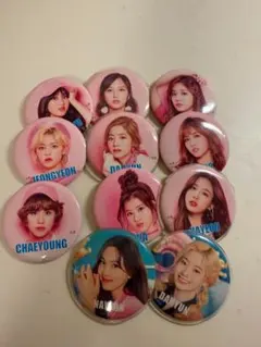 2026年最新】twice 缶バッジの人気アイテム - メルカリ