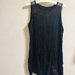 ノースリーブチュニック 黒 メッシュ装飾