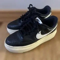 Nike ブラックレザー スニーカー