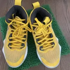 アシックス NOVA SURGE GS ノヴァ サージ GS