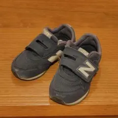 ニューバランス 323 ネイビー 子ども