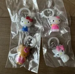 ハローキティ めじるしアクセサリー　4個セット