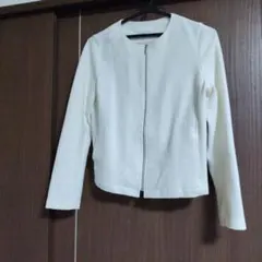 UNIQLO　ホワイト ノーカラージャケット Mサイズ