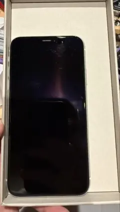 iPhone XR 128GB 白 / バッテリー最大容量84%