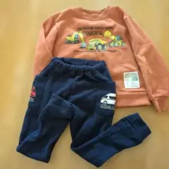 130サイズ　トレーナー　120サイズ　長ズボン