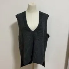 レディース　ニット　セーター　ベスト　Vネック　サイドスリット　グレー