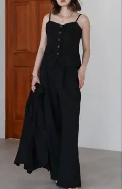 ボンジュールサガン　フロント釦ハンサムビスチェ×タックストレートパンツセット