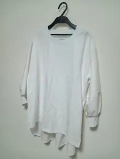 ホワイト バルーンスリーブ 五分袖カットソー