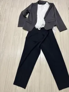 グレーシングルボタンジャケットとパンツとシャツの3点セット