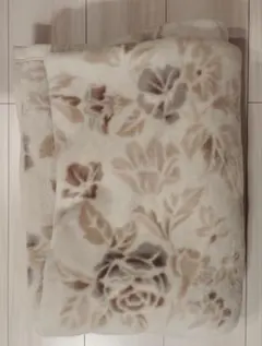 毛布　薄茶　ベージュ　花柄　難あり