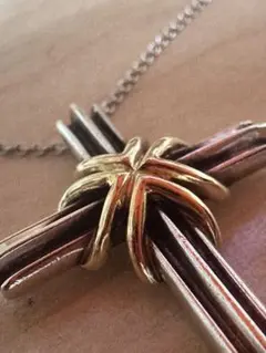 美品TIFFANY & Co. ティファニー シグネチャークロスネックレス