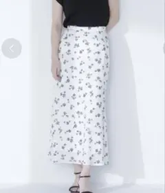 【NATURAL BEAUTY BASIC】フラワープリントナロースカート