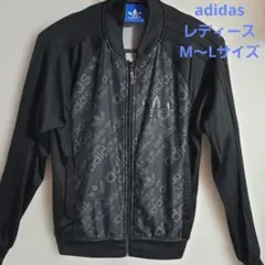 adidas 総柄ロゴ トラックジャケット ブラック