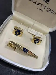 courrèges カフスとネクタイピン セット