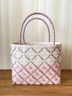 マカロンメイロード❀様専用 PPバンド かごバッグ Mサイズ 白×碧×黒