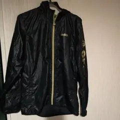 adidas アディダス　ブラック　ナイロンジャケット ゴールドロゴ