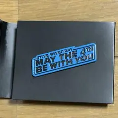 非売品 STAR WARS MAY THE 4TH ピンバッジ 2025 ブルーのサムネイル