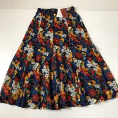 新品　タグ付き　花柄　フレアロングスカート　ビタミンカラー