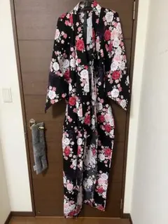 【作り帯セット】黒地 華やか桜・牡丹柄 浴衣 ＆ 赤 結び帯 2点セット